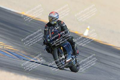 media/Nov-15-2024-CVMA Friday Practice (Fri) [[b142d29251]]/4-Group 4 and Trackday/Session 2 (Turn 10)/